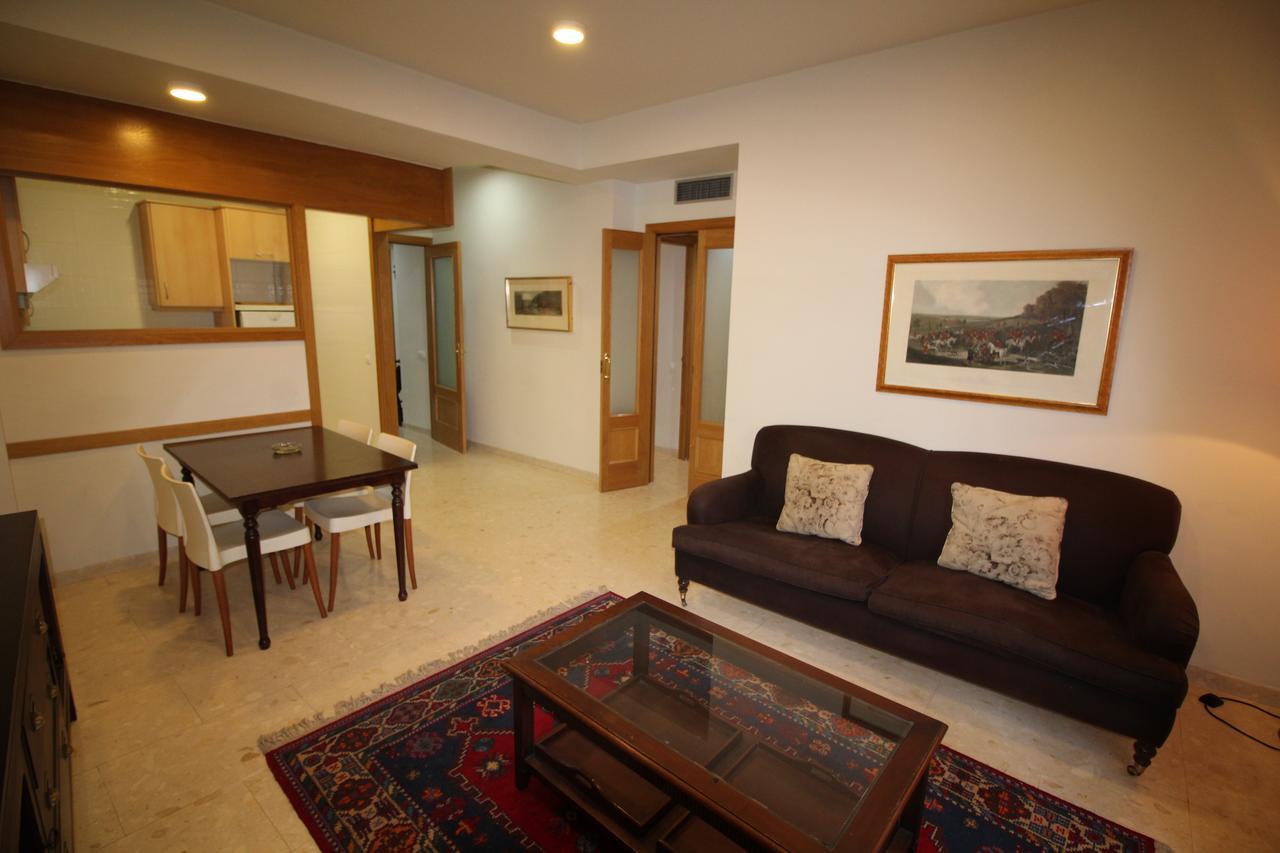Apartaments St. Jordi Comtal Барселона Екстер'єр фото