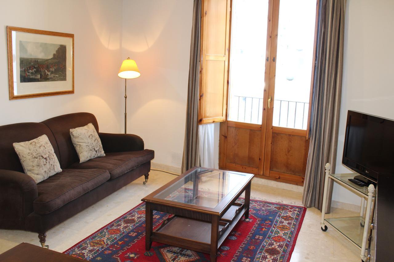 Apartaments St. Jordi Comtal Барселона Екстер'єр фото