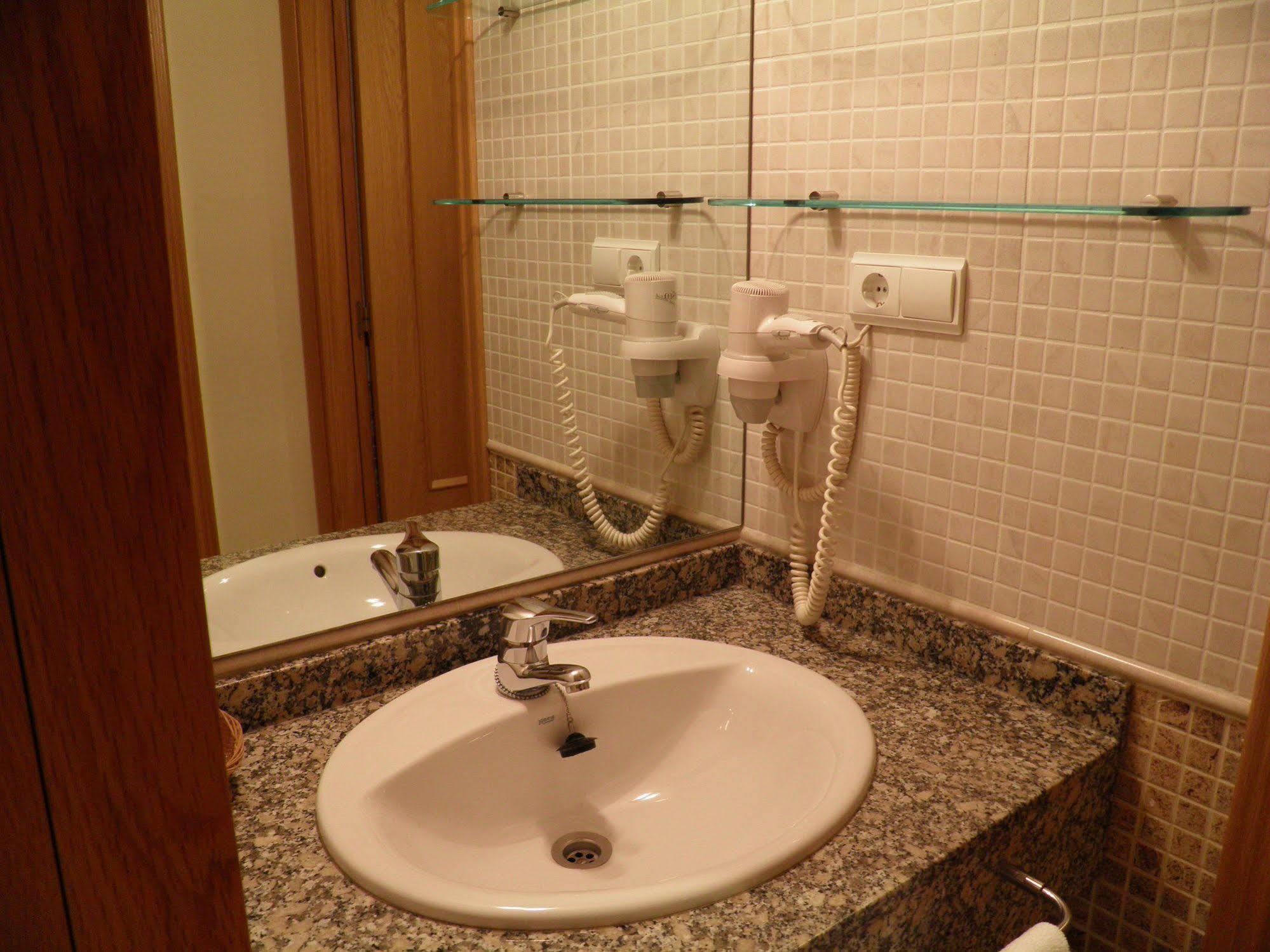 Apartaments St. Jordi Comtal Барселона Екстер'єр фото